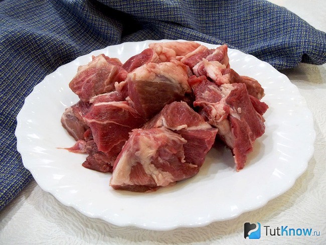 Мясо нарезанное куочками
