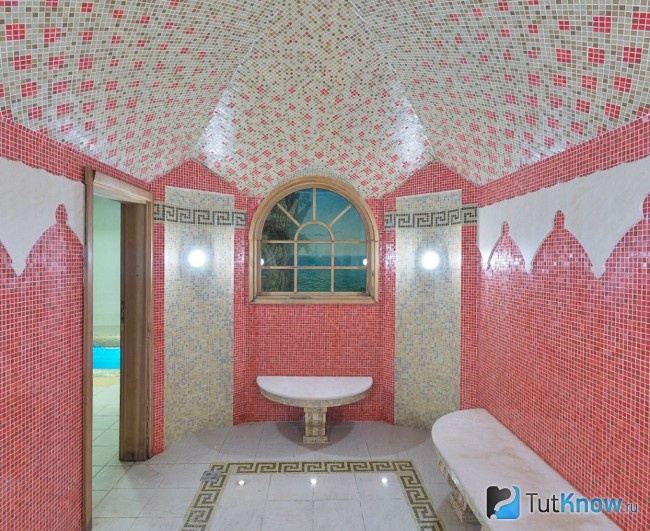 Турецкая баня в бело-розовой гамме