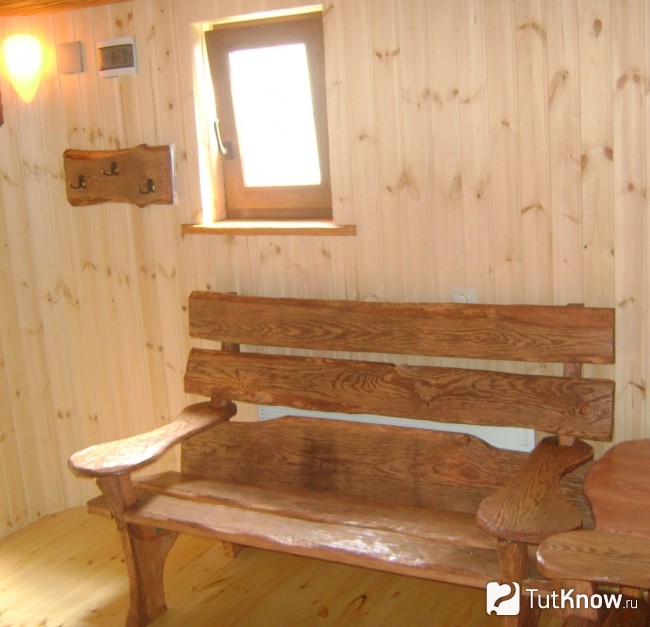 Скамейка для бани со спинкой