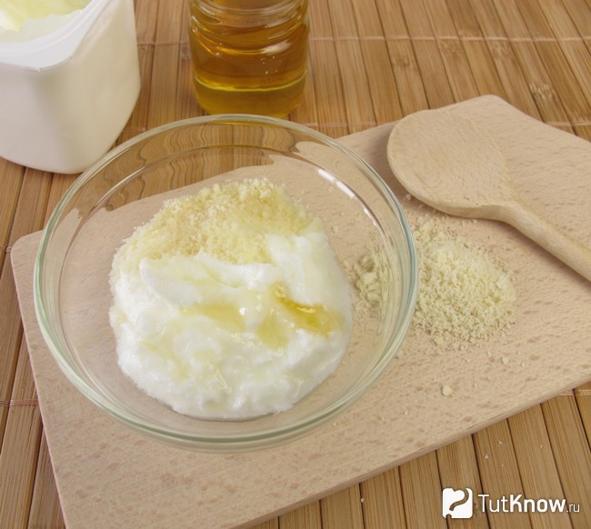 Приготовление скраба с миндалем для пилинга кожи
