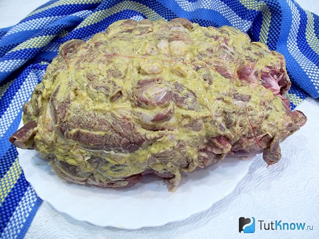 Мясо замариновано