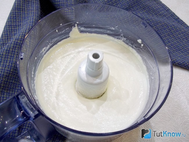Продукты взбиты до нежной и гладкой однородности