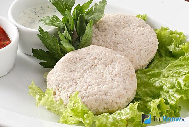 Куриные котлеты приготовленные на пару