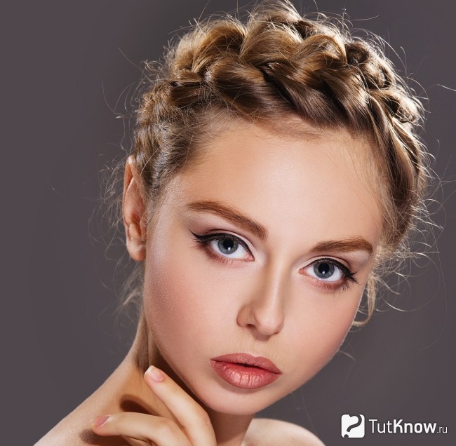 Прическа «Греческая коса»