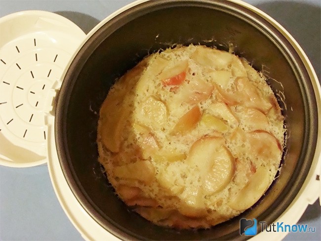 Шарлотка в мультиварке