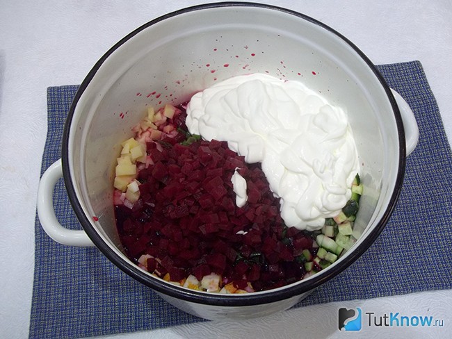 К продуктам добавлена свекла и сметана