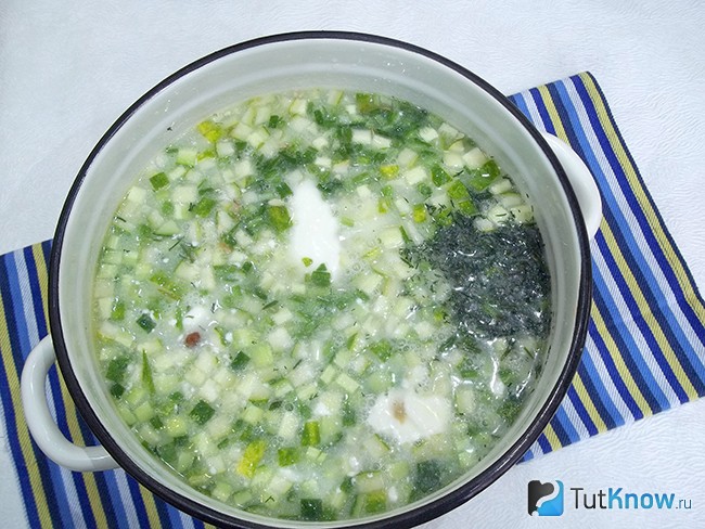 Продукты залиты бульоном
