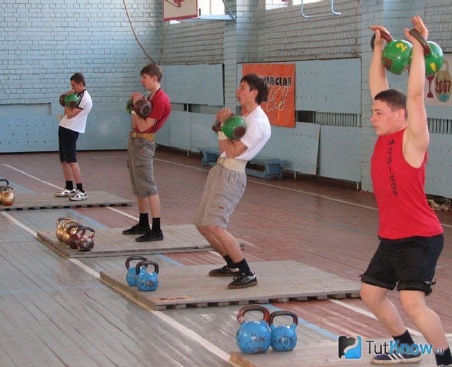 Тренировка с гирями