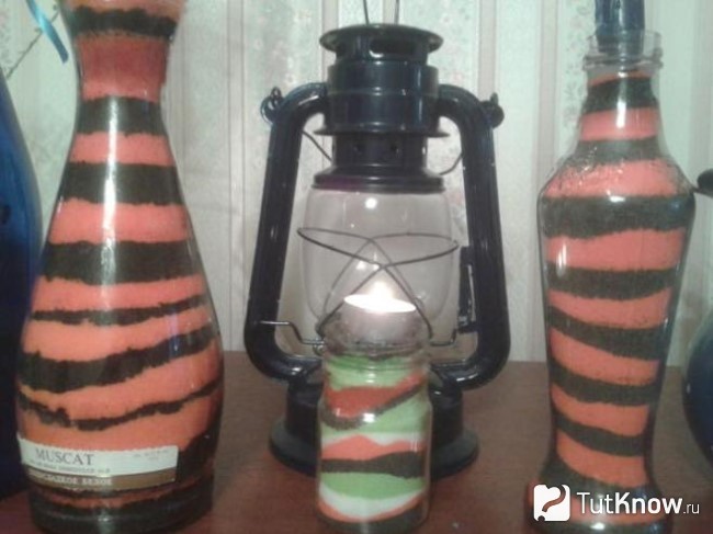 Бутылочки с разноцветнйо солью