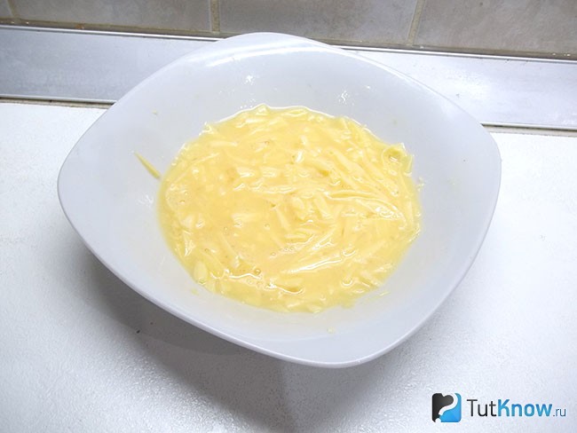 Яичная масса вымешана