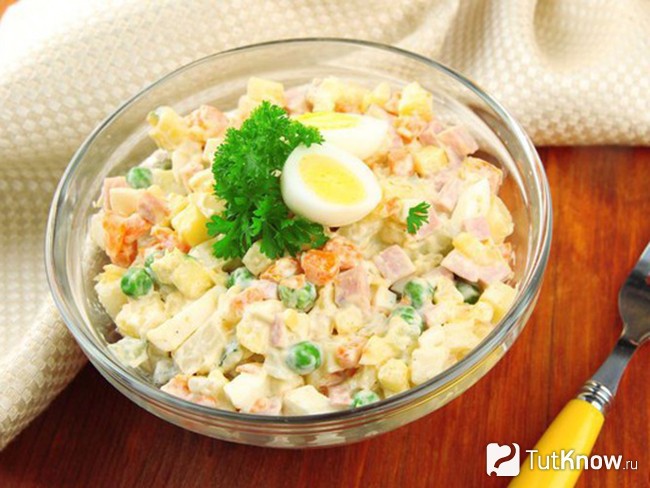 Салат с картофелем и курицей