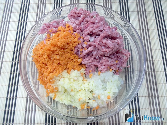 Все продукты перекручены на мясорубку