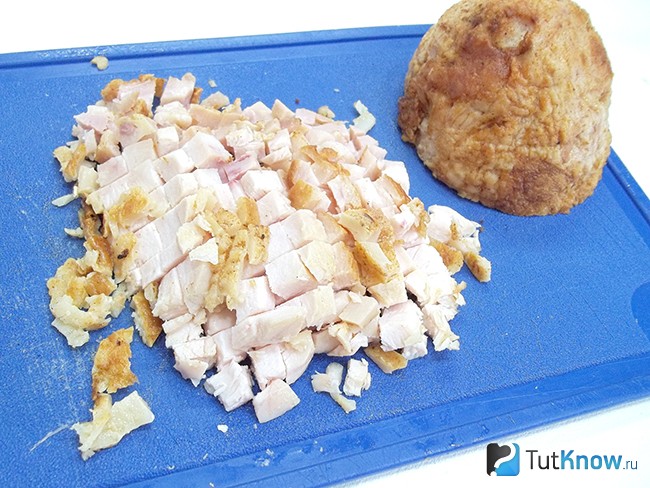 Ветчина нарезана кусочками