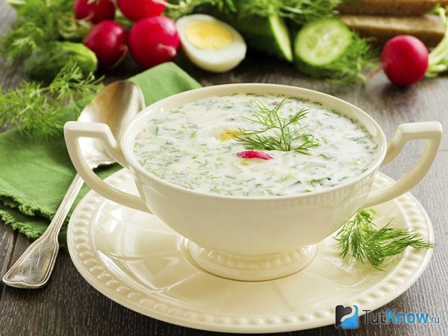 Классическая окрошка на кефире