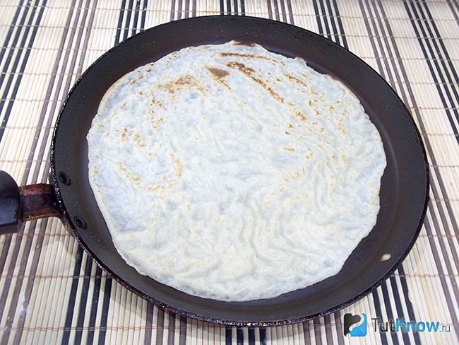Блины жарятся