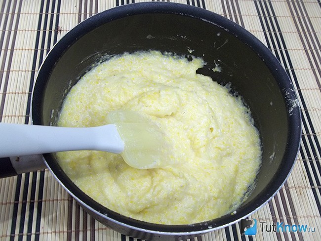 Продукты перемешаны и варятся
