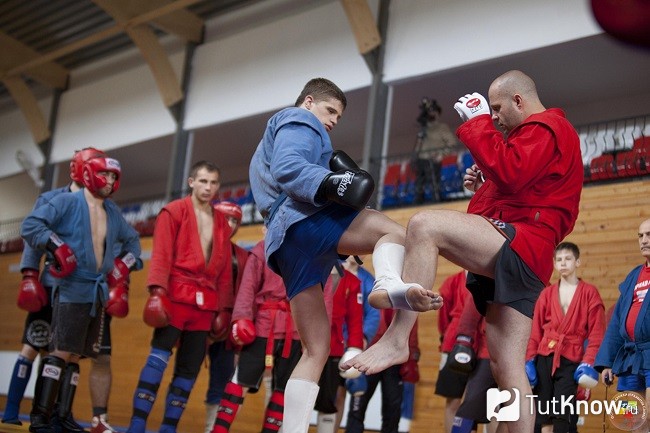 Емельяненко на тренировке