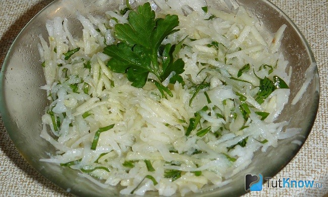 Салат из дайкона