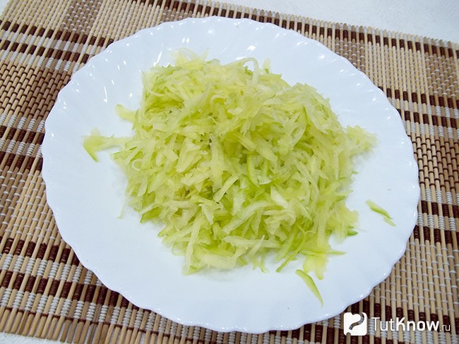Кабачки натерты