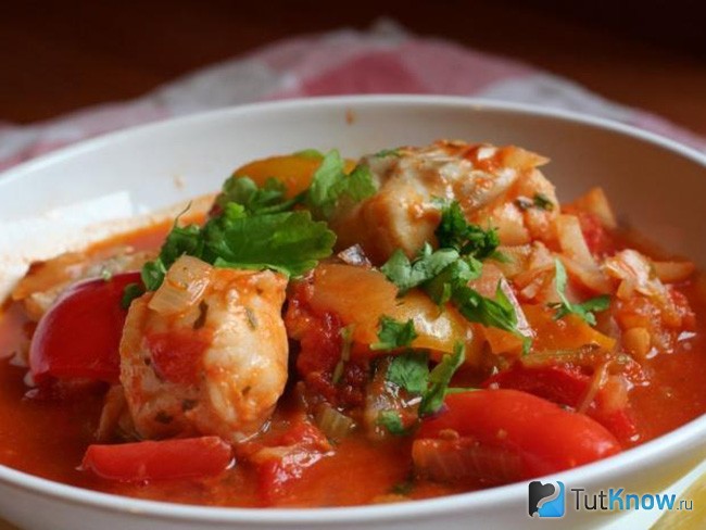 Овощное рагу с курицей и баклажанами