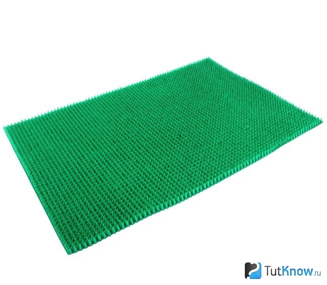 Коврик из щетинистого покрытия