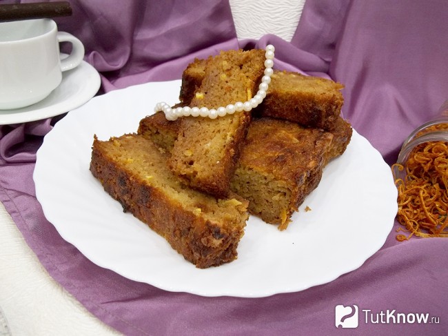 Готовый манник с кабачками и апельсиновой цедрой
