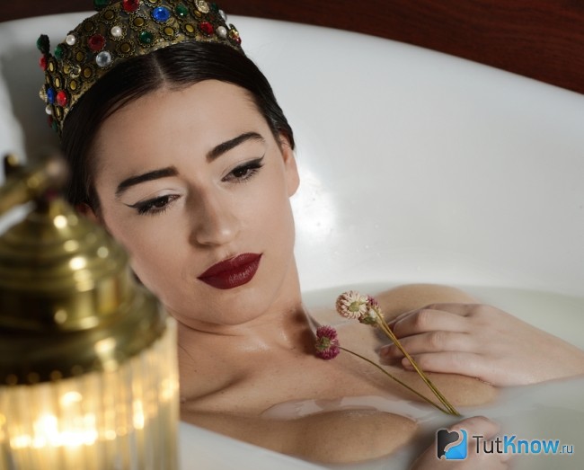 Ванна Клеопатры с молоком