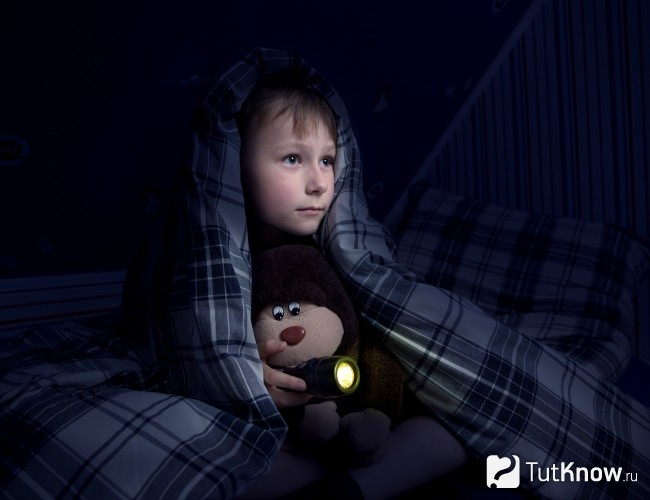 Страх темноты у ребенка