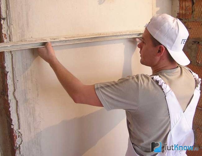 Штукатурка кирпичной стены
