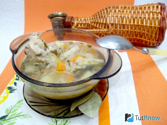 Готвоый капустняк на курином бульоне