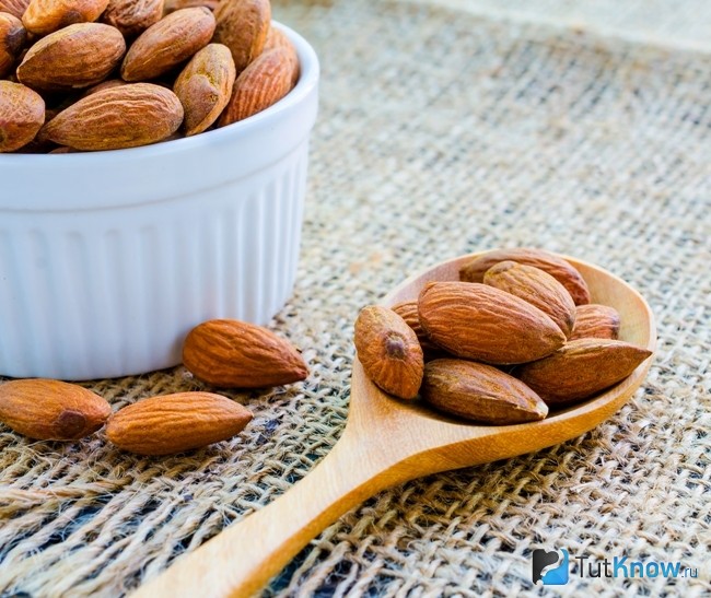 Миндаль для приготовления маски