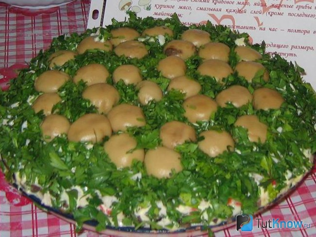 Салат грибная поляна с курицей