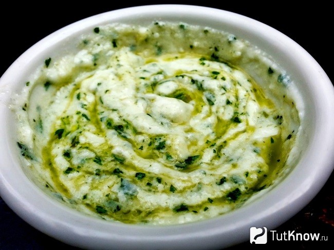 Маска из петрушки и рыбьего жира