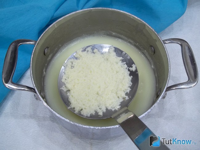 творожная масса извлечена из сыворотки