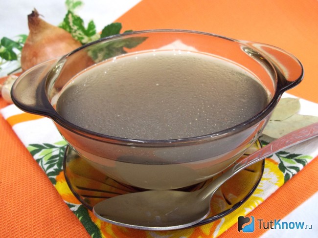 Готовый куриный бульон