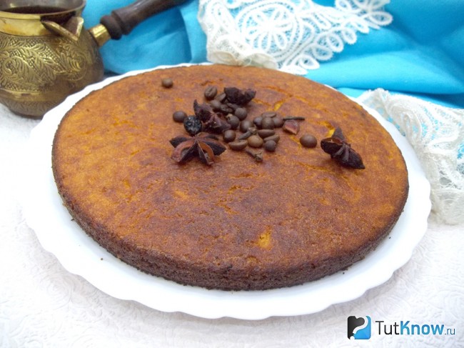 Готовый кекс из тыквы и манки