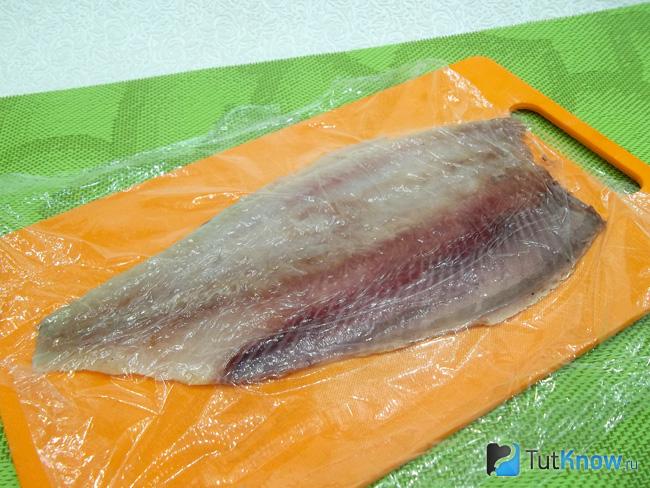 Селедка отбита кухоаным молоточком