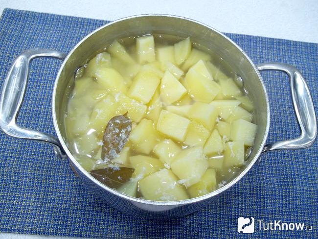 Картофель отварен
