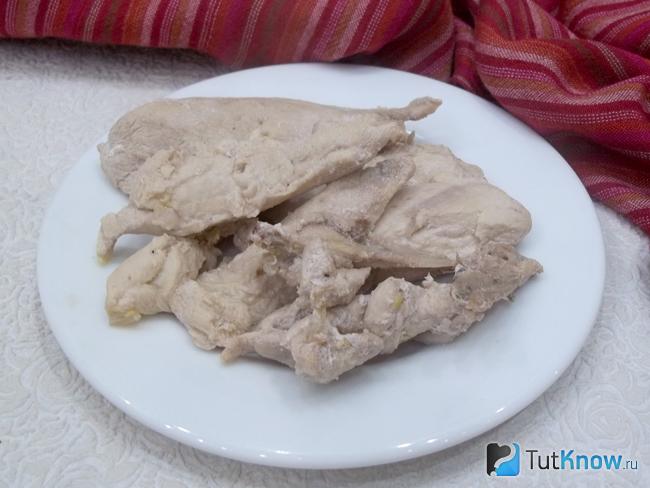 Курица отварена