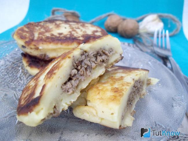 Готовые картопляники с мясом