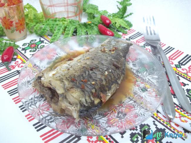 Готовый карась на пару в фольге без пароварки
