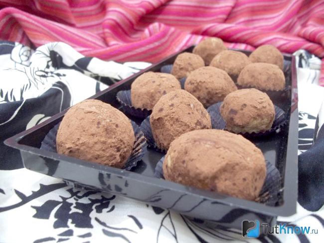 Готовые конфеты из печенья и творога