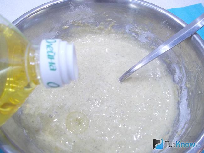 Влито масло