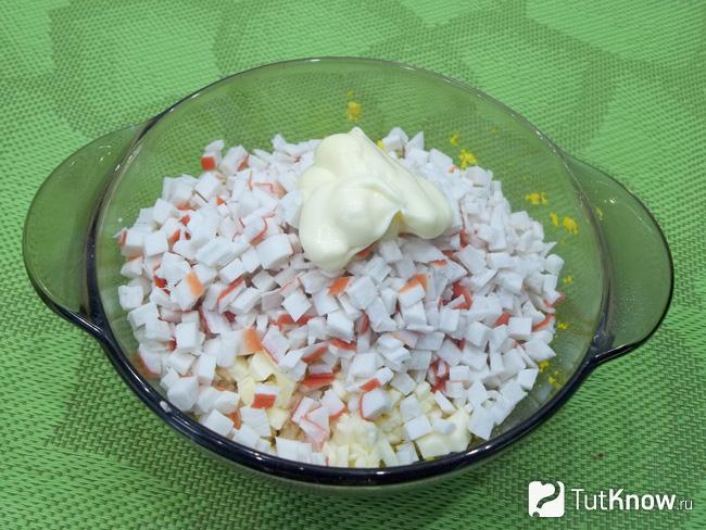 К продуктам добавлен майонез