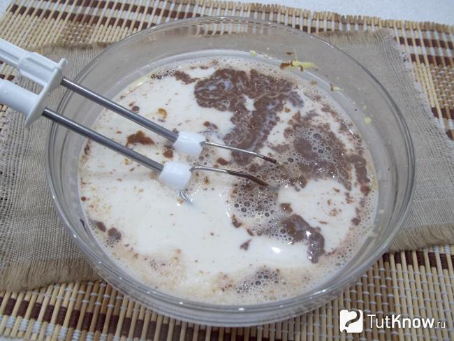 К продуктам влито молоко
