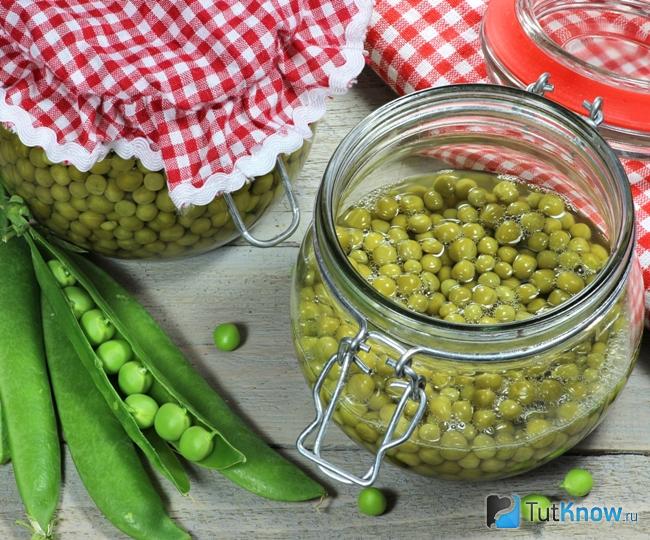 Консервированный зеленый горошек