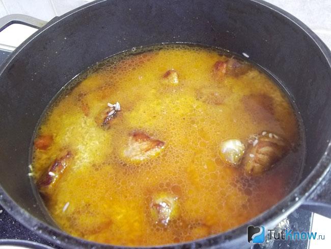 Продукты залиты жидкостью
