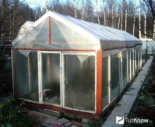 Теплица из старых оконных рам