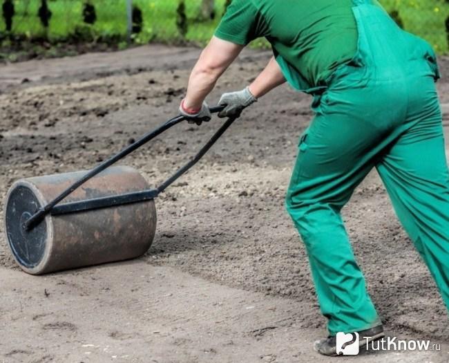 Уплотнение почвы на участке