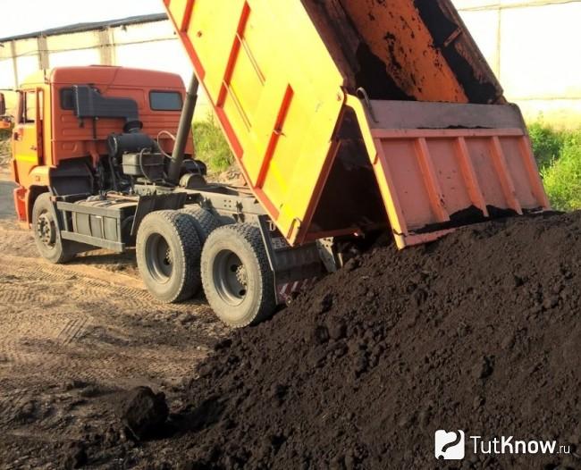 Грунт для поднятия уровня участка